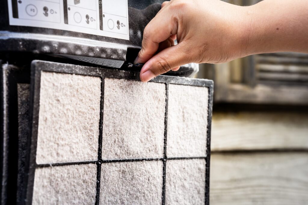 Maximizing Your Indoor Air Quality with Effective Air Filtration Solutions 6 air filters